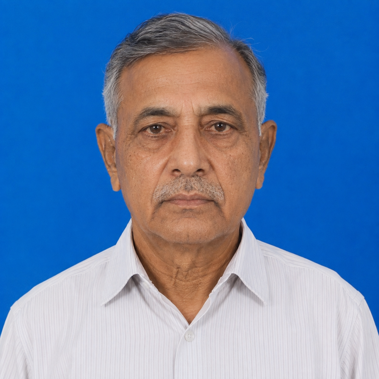 Dr. Rakesh Chandra